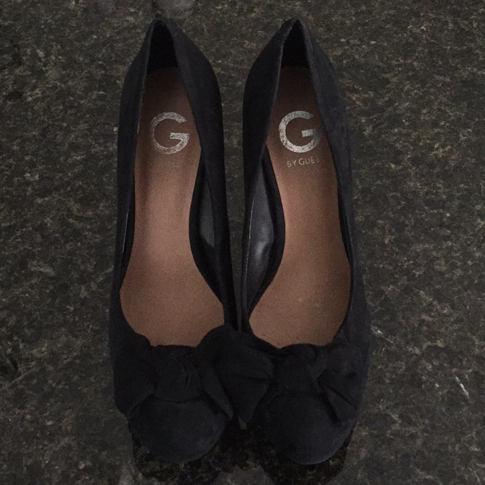 Black suede bow Guess heels, size 8.5